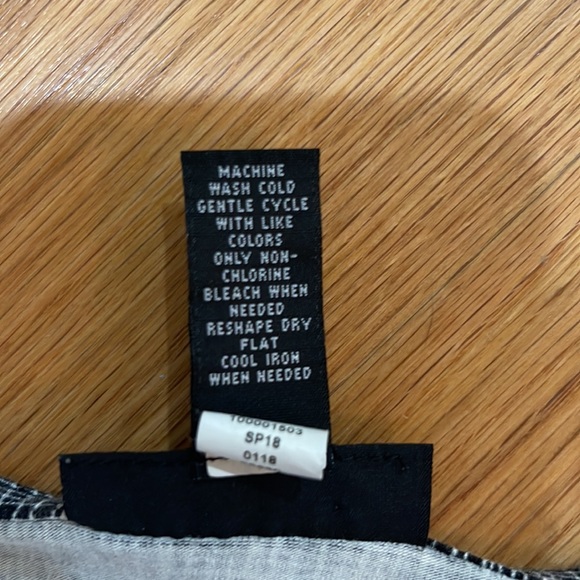 ALFANI Two-tone Scoop Neck Blouse - XL (black & white) - Picture 5 of 5